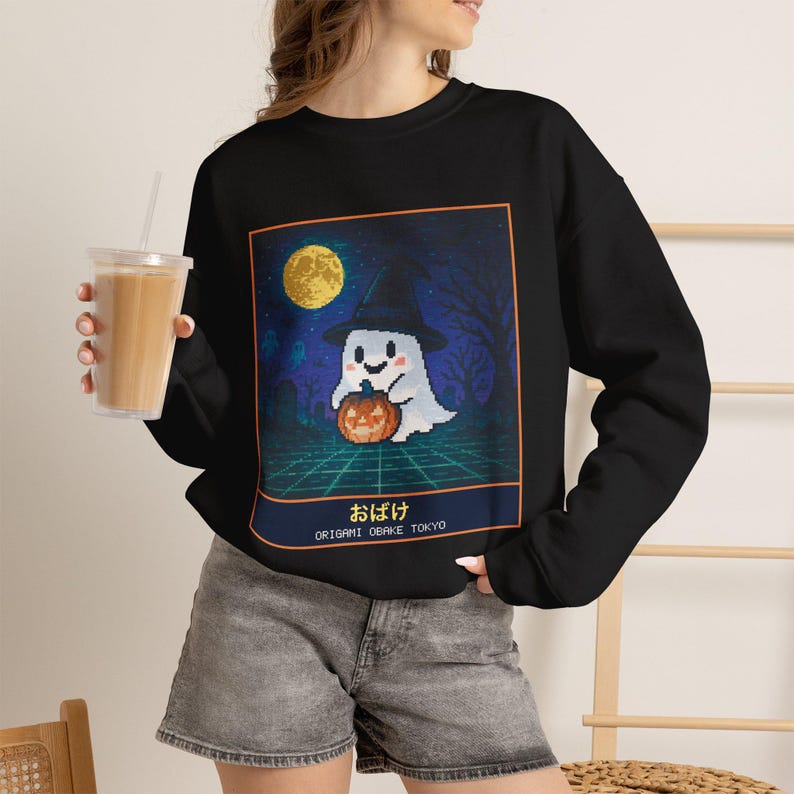 Pixel Art Ghost Halloween Sweatshirt, Witch Hat Ghost and Pumpkin, Japanese Retro Game Crewneck immagine 4