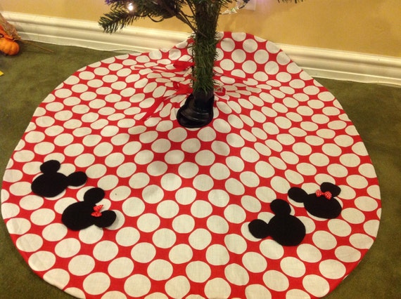 Boutique Minnie Mickey Mouse Christmas Tree Skirt Red Disney Boutique Minnie Mickey Mouse Christmas Tree Skirt Red Disney