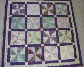 Wunderschöne von Hand gefertigte Patchworkdecke