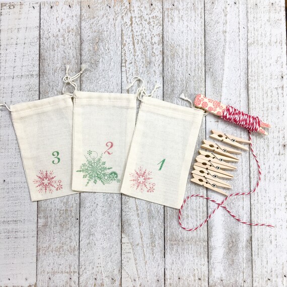 Christmas Countdown Decor Rustic Holiday Gift Set of 25 Bags Advent Calendar Muslin 4x6 Gift Bags