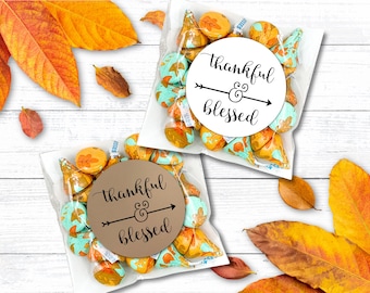 Thanksgiving Favors - Thankful & Blessed - Printed Tags with Optional Bags – Fall Table Decor – Rustic Autumn Guest Gift Labels – Set of 20