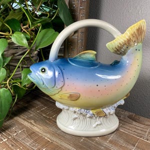 Eddie Bauer RAINBOW TROUT Teapot and Lid - Fish Decor - Angler Gift - Excellent Condition