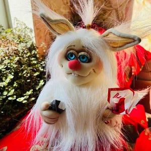 Poupée d'art elfe en sucre blanche, figurine hirsute faite à la main, lutin de Noël miniature unique en son genre, cadeau de décoration d'intérieur confortable d'hiver à collectionner rare