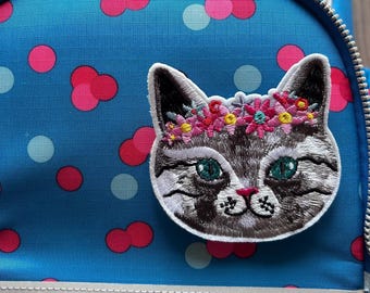 Contour Kletti Velcro Patch | Cute Cat Head with Flower Wreath | School Bag Backpack | First Day of School, Schoolchild, Start of School