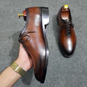 Handmade Brown Leather Oxford Shoes - Men&#39;s Formal Dress Shoes - Classic Business Office Footwear for Wedding, Party and Daily Wear