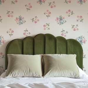 Carta da parati vintage con motivo floreale, murale rimovibile pastello, decorazione da parete in stile cottagecore shabby chic per camere da letto