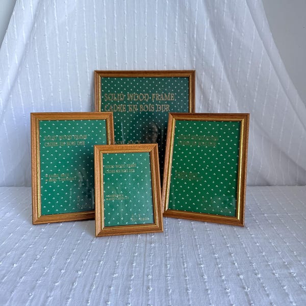 Set mit 4 Vintage Massivholz Bilderrahmen