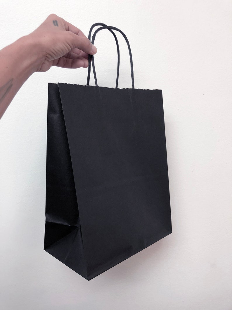 Custom Black Paper Gift Bags Retail Bags Low Quantities Party Bags Wedding Gift Bags Merchandise Bag Sturdy Bag with Handles