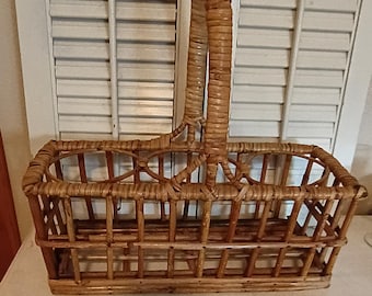 Vintage  three Bottle Basket