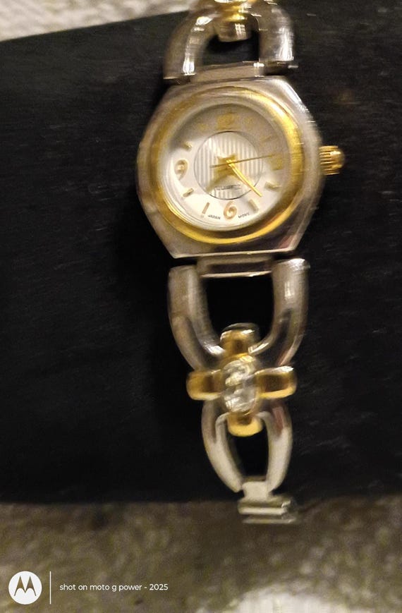 VINTAGE LADIE WRISTWATCH