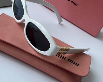 小物 MIU MIU 2000s Shield Sunglasses 2000s MIU MIU 05F Wrap Shield Sunglasses Squared Black - Etsy