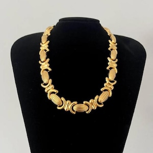 Nina Ricci For Avon Vintage Chunky Gold Tone Necklace