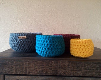 Crochet nesting accent baskets | farmhouse decor in different colors and 4 sizes | Home storage and organization baskets | Handmade