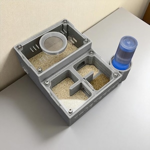Flat Ant Farm with Independent Chambers – Ant Nest for Small to Medium Colonies, 4-Section Modular Habitat for Ant Keepers