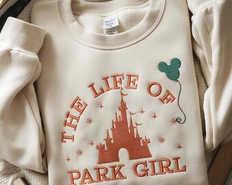 Sweatshirt van The Life Of A Park Girl, showgirl-sweater, Disney World-sweater, WDW-sweater, Magic Kingdom-shirt
