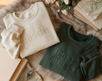 Sweat-shirt brodé EVJF, chemises EVJF, chemise campeur heureux mariée, col rond mariée, chemises de camping EVJF