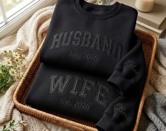 Embroidered Husband Wife Sweatshirt, Mr and Mrs Sweatshirt, Wedding Shirt, Newlywed Sweatshirt, Honeymoon Gift, Matching Couples Sweatshirt