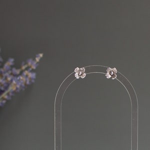Dogwood earrings , flower earrings stud, botanical earrings, dainty flower studs, flower blossom earrings, minimalist jewelry, gift under 30