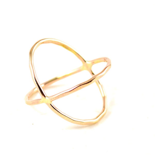 14k Gold Filled Criss Cross Ring: Modern Statement Jewelry