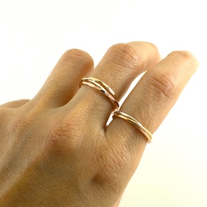 Tri color rolling rings interlocking ring trinity ring skinny rolling ring gift for her image 6