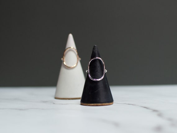 Hammered Gold Filled Oval Ring: Minimalist Geometric Jewelry
