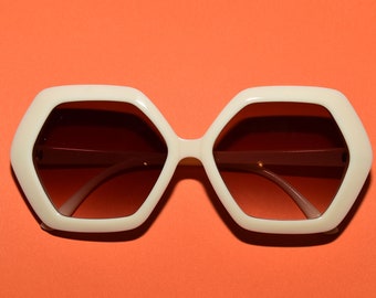 1970s LOLA Vintage Style Oversized Hexagon Sunglasses | Multiple Colors