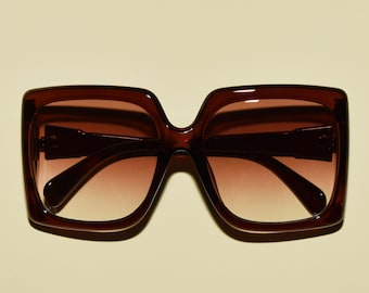 1970s Vintage Style Thick Square Oversized Translucent Sunglasses