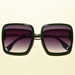 Retro 1970s Vintage Style FOXY Gold Detail Oversized Square Sunglasses | Multiple Colors