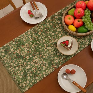 Floral Jacquard Table Runner: Vintage Green Woven Dining Decor