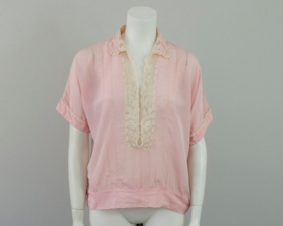 1920s Vintage Pale Pink Silk and Floral Lace Blous