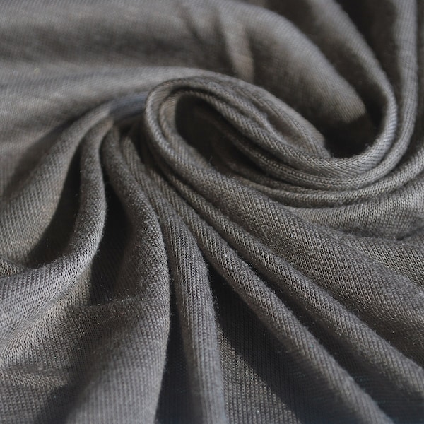 Jersey de punto transparente de seda micromodal Latte Katte cortado a medida