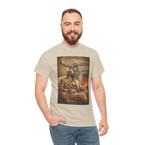 Whisky-Liebhaber-T-Shirt, Herren-Grafik-T-Shirt, Feuerstelle-Hirsch-Shirt, Scotch Whisky-Kleidung, schottisches Hochland Geschenk, Brennerei-Andenken, Schottland