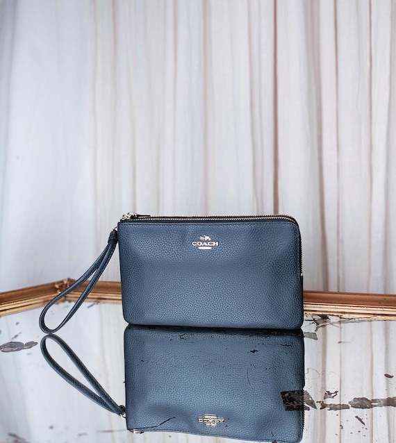 COACH Wristlet • F87587 Dusty Aubergine Pebbled Leather Double Zip