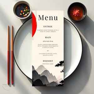 Pode incluir: Um menu de restaurante com um design de paisagem de montanha, com a palavra "Menu" no topo. O menu lista opções de entrada, prato principal e sobremesa. A imagem inclui tigelas de comida, pauzinhos e um prato.