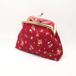 Monedero con cierre de beso en color rojo baya, cartera de mano, regalo para mujer, marco de metal, bolso pequeño, bolso de mano Joanyg Rose, lunares en rosa, verde y amarillo