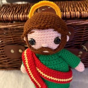 Saint Jude Amigurumi Crochet Pattern - Patron Saint of Hope & Impossible Causes - EN and Brazilian Portuguese .pdf versions