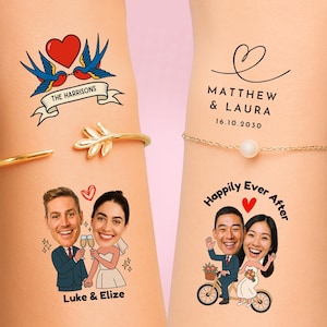 Könnte beinhalten: Temporäre Tattoos mit Hochzeitsthemen. Ein Tattoo zeigt zwei blaue Vögel mit einem Herz und dem Text "The Harrisons". Ein anderes zeigt ein Herz mit den Namen "Matthew & Laura" und dem Datum "16.10.2030". Weitere Designs umfassen Cartoon-Paare und den Satz "Happily Ever After."