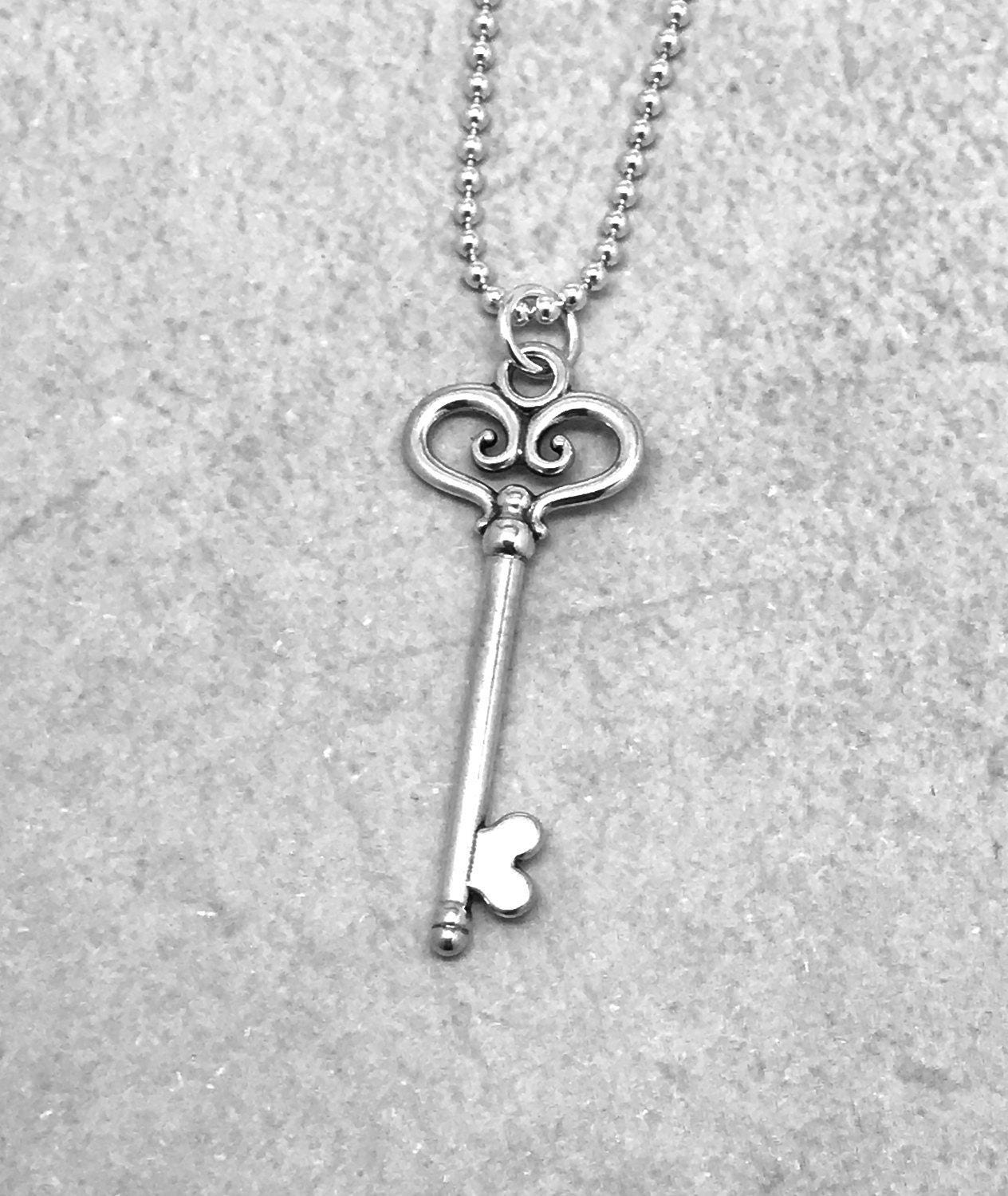 Collier Pendentif En Argent Massif 925 Forme Clé - Occasion En Bon état, Sans Marque