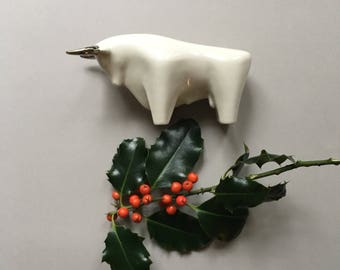 Porcelaine faite main Taureau blanc platine de taille moyenne