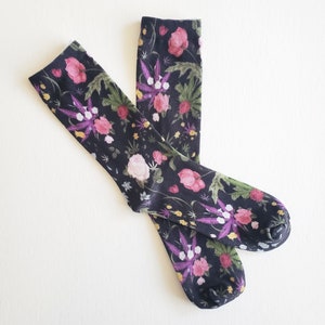 Organic Cotton Unisex Fun Avocado Print Socks, Matching socks, Floral, Cannabis, Whale, Avocado, Dog gift ideas EmMeMa image 6