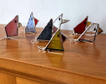 Uccelli stravaganti in vetro colorato ricavato da scarti di vetro, materiali riciclati, simpatico ornamento a forma di uccello, decorazione per caminetto, ornamento autoportante, per amanti degli uccelli
