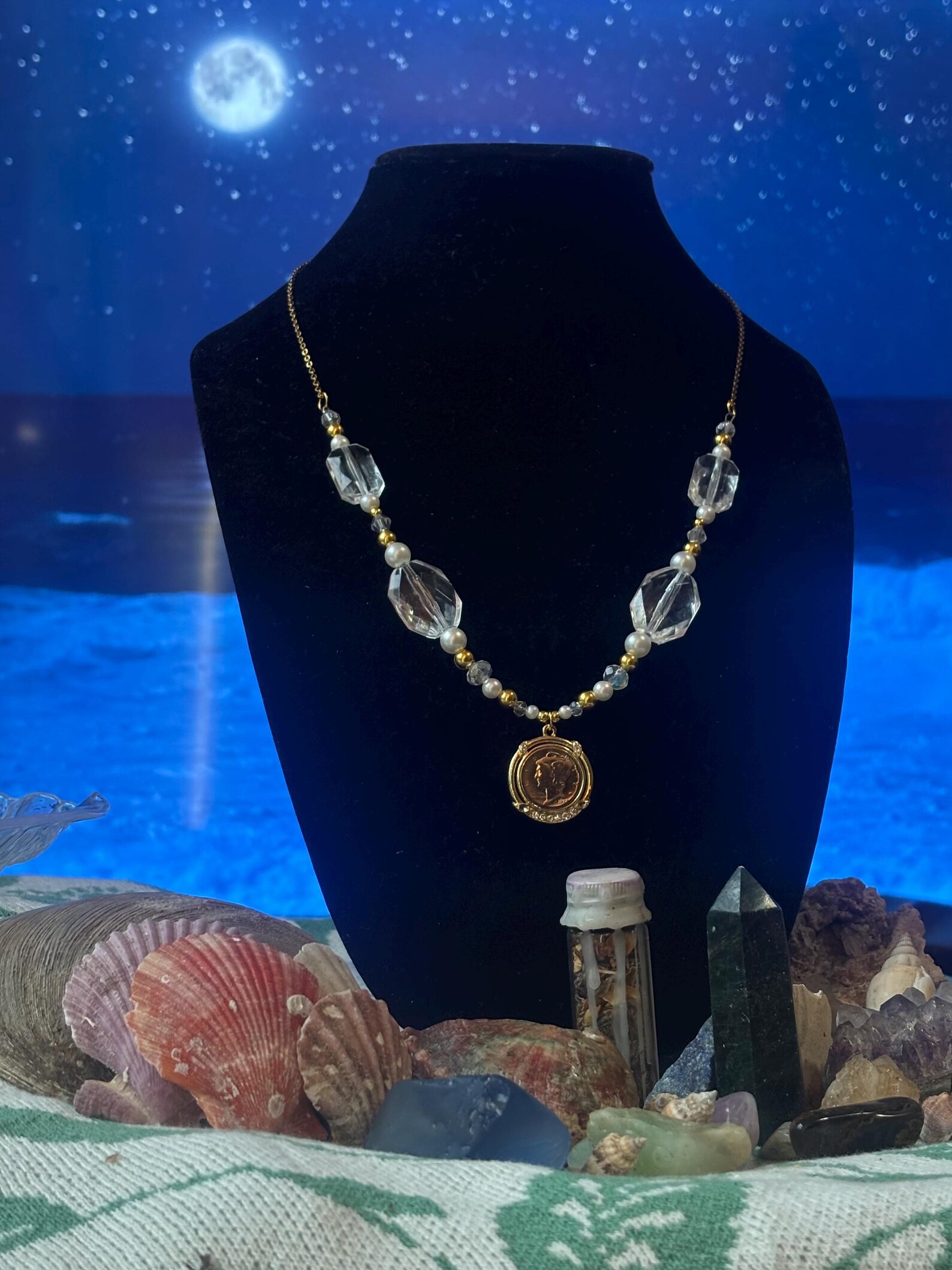 Handmade necklace by TheBeebas