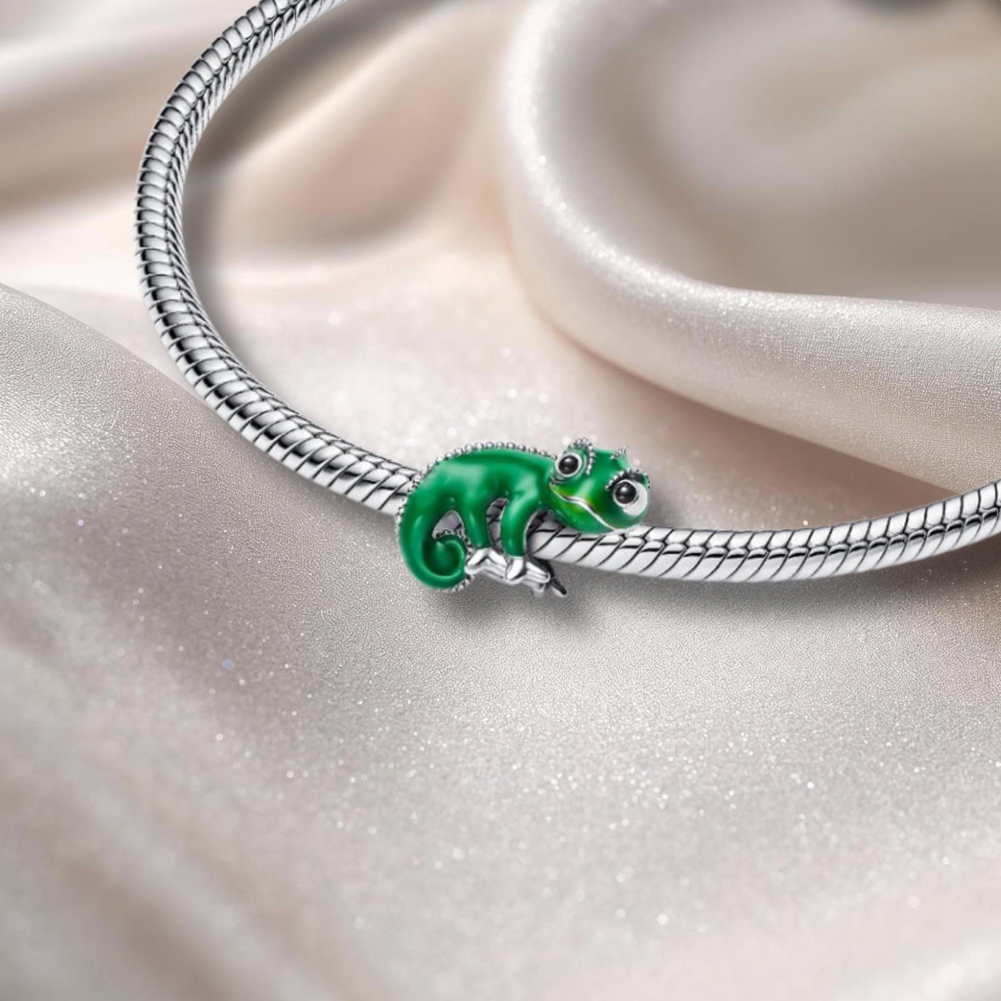 Pandora Pascal - Etsy