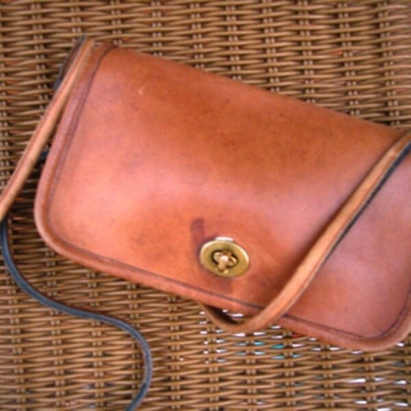 Coach Bag Super SALE   // Caramella Classics // vintage Coach caramel tan brown satchel shoulder bag
