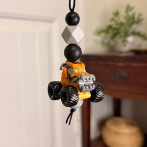 Brelok do kluczy Digatron Mini Monster Truck | Brelok do kluczy Monster Truck | Monster Jam | Klips do plecaka | Uchwyt do suwaka | Brelok do torebki | Prezent urodzinowy dla dziecka zdjęcie 3