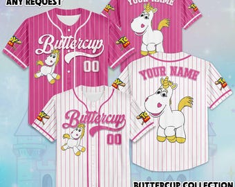 Camisa de beisebol personalizada da Florzinha, inspirada em Toy Story e unicórnios.