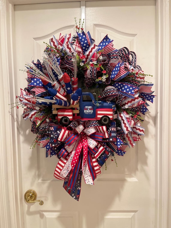 Patriotic Truck Wreath: Handmade Americana 4th of July Door Decor