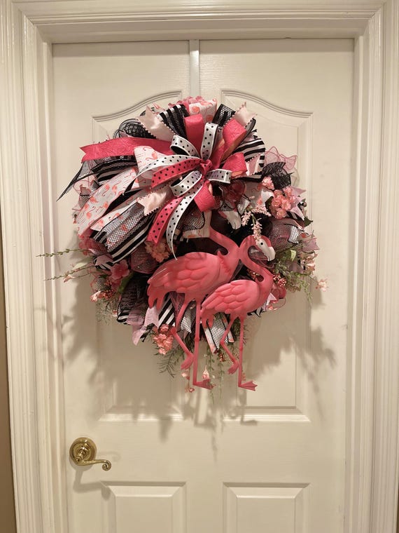 Pink  Flamingo Wreath for Door, Pink Summer Wreath, Tropical Flamingo Decor, Mesh Ribbon Wreath, Beach Theme Door Decor, Flamingo Wall Ar