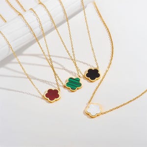 Gold Flower Pendant Necklace: Dainty Floral Jewelry