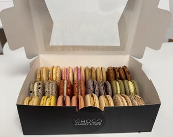 Handcrafted Macaron Variety Pack – 24 Delicious Flavors – Elegant Gift Box